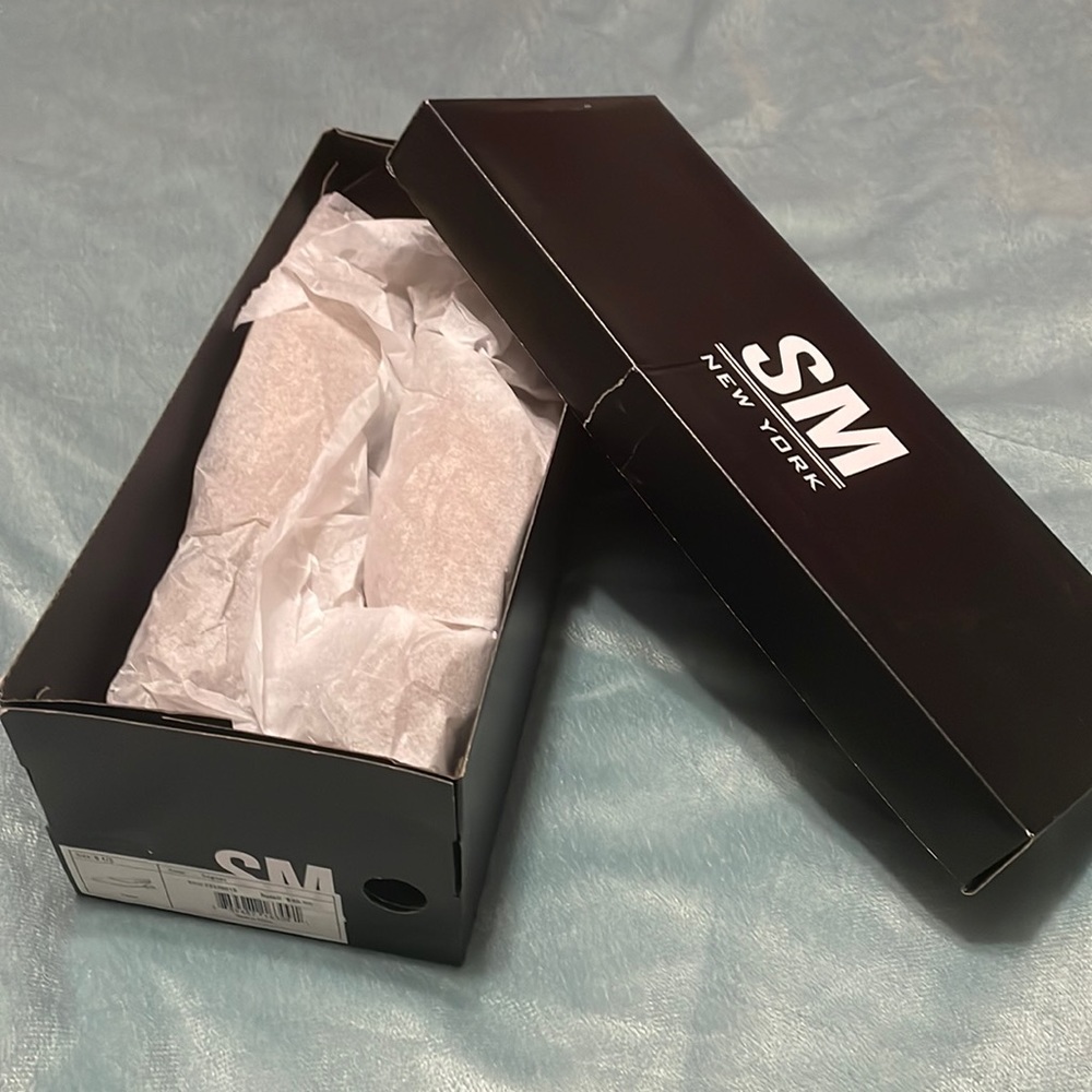 SM New York (Farrah) shoe 9 1/2 color (cognac) retail